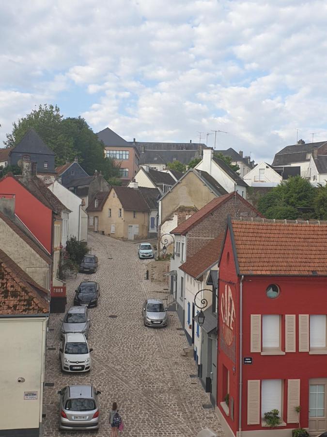 Appartement Proche Des Remparts Et Tous Commerces. Montreuil  Екстер'єр фото